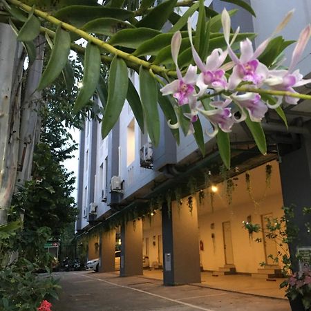 At Ease Residencia Suvarnabhumi Bang Phli Exterior foto