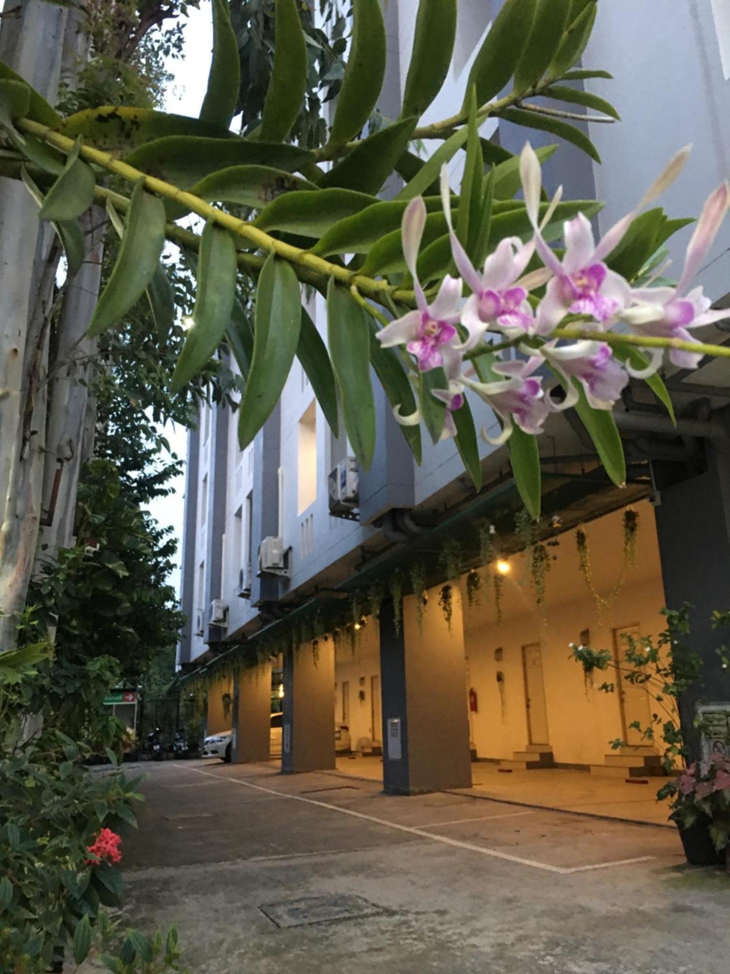 At Ease Residencia Suvarnabhumi Bang Phli Exterior foto