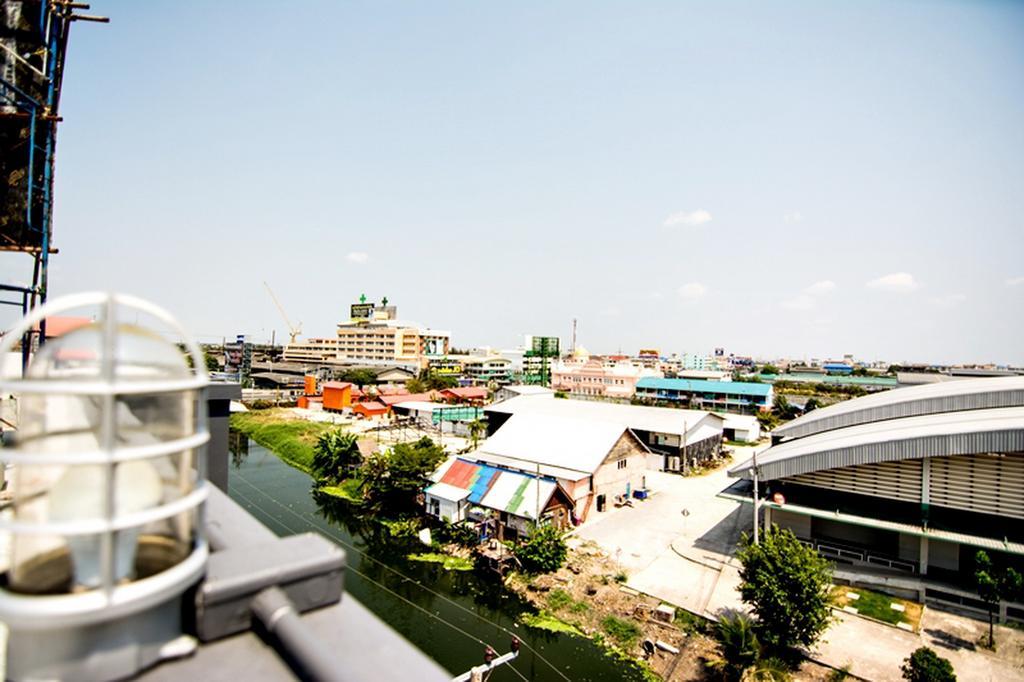 At Ease Residencia Suvarnabhumi Bang Phli Exterior foto