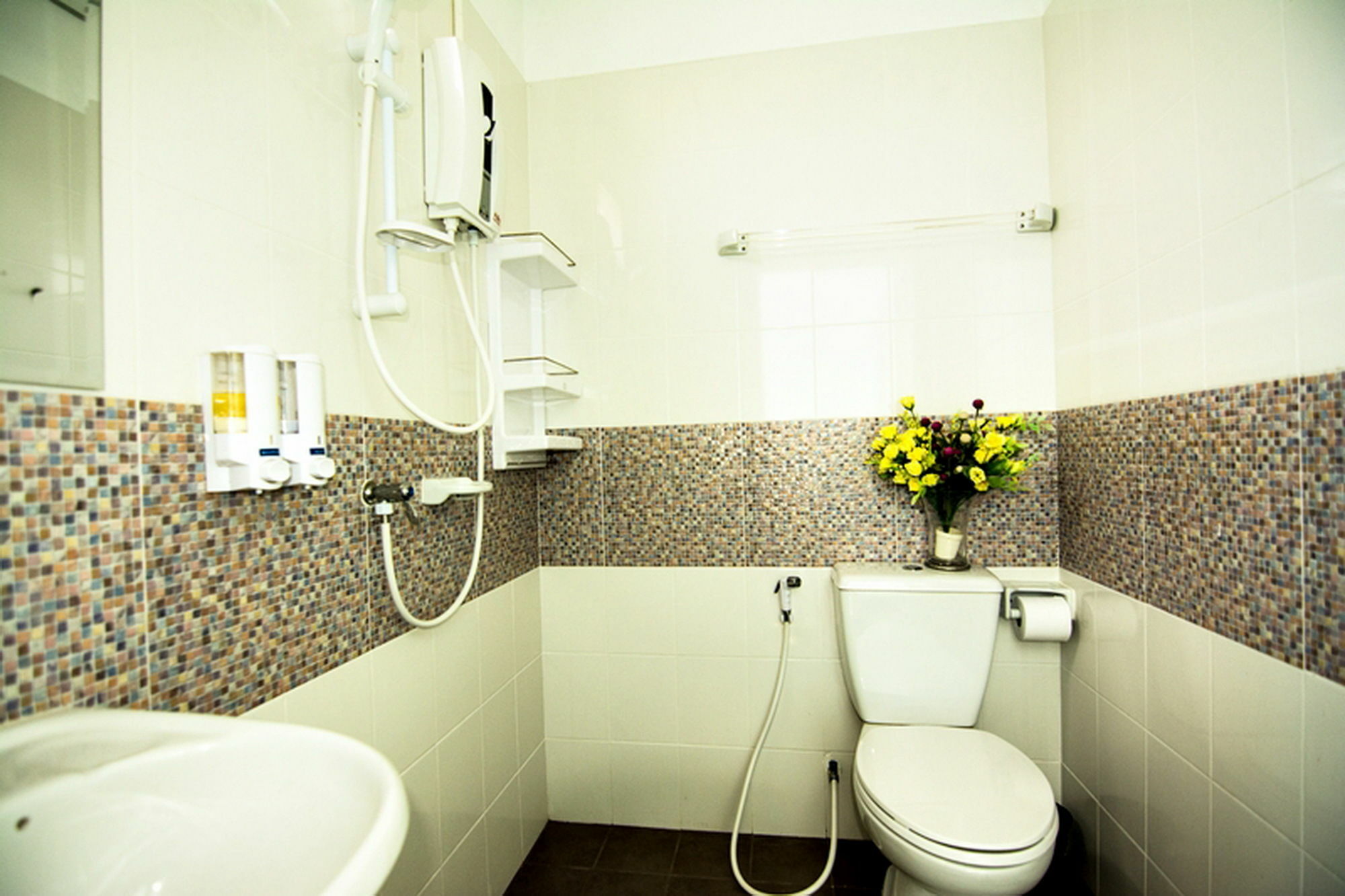 At Ease Residencia Suvarnabhumi Bang Phli Exterior foto